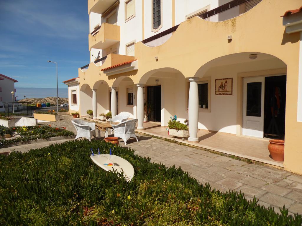 Boa Onda Guesthouse Atouguia Da Baleia Kültér fotó